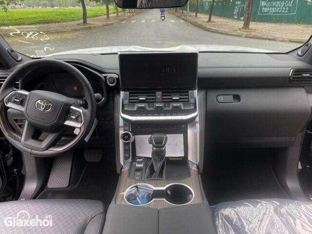 Toyota Land Cruiser toyota land cruiser 10 640x480 1 - Toyota Land Cruiser