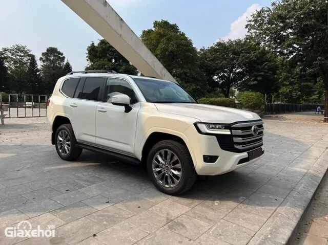 Toyota Land Cruiser toyota land cruiser 5 640x479 1 - Toyota Land Cruiser